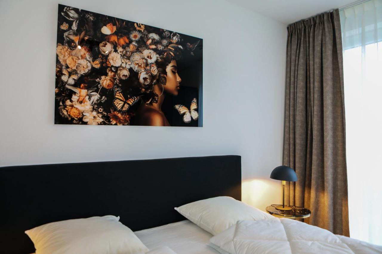 Luxe Loft Appartement In Residence Marina Камперланд Екстериор снимка