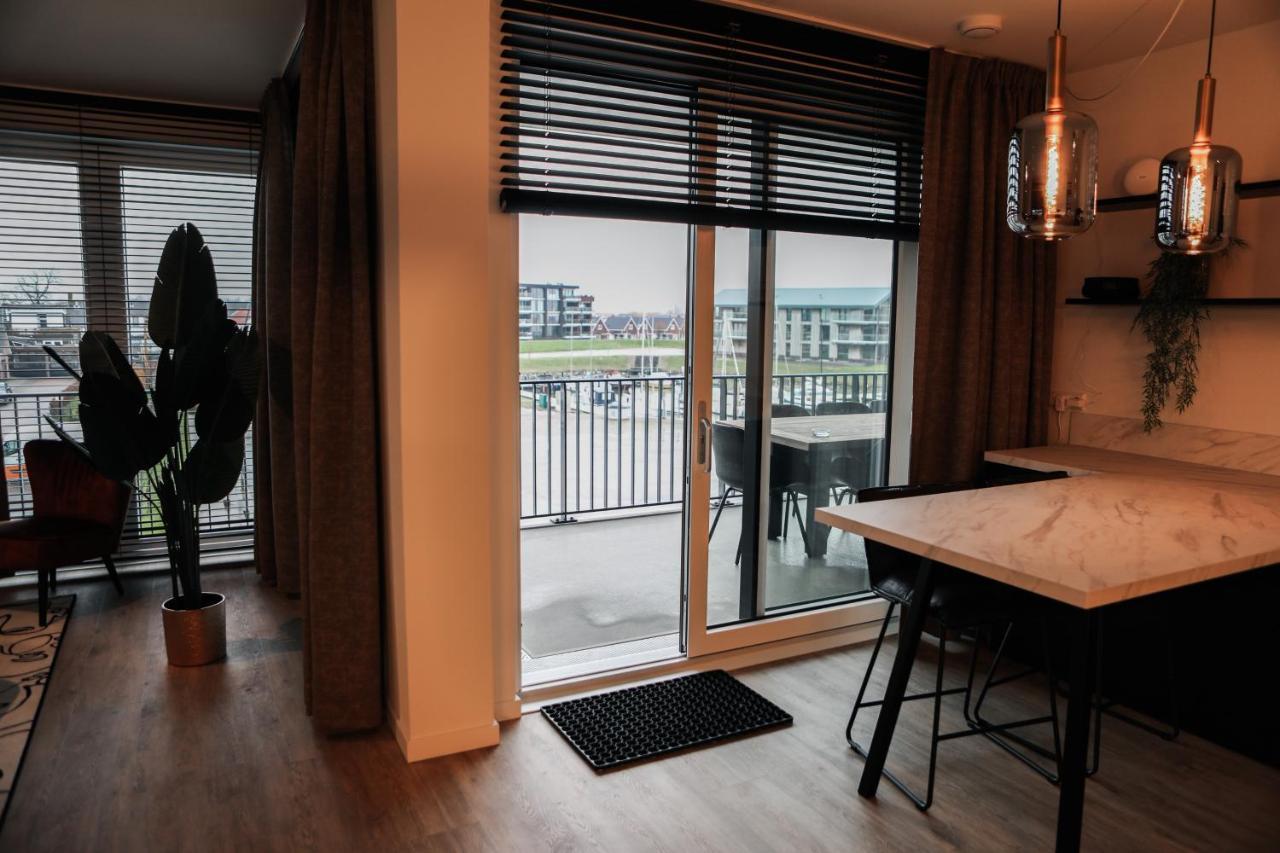 Luxe Loft Appartement In Residence Marina Камперланд Екстериор снимка