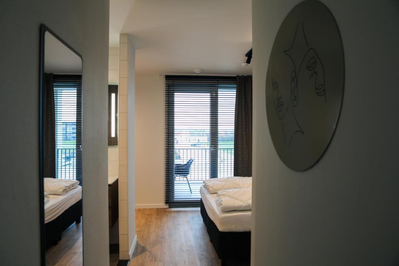 Luxe Loft Appartement In Residence Marina Камперланд Екстериор снимка