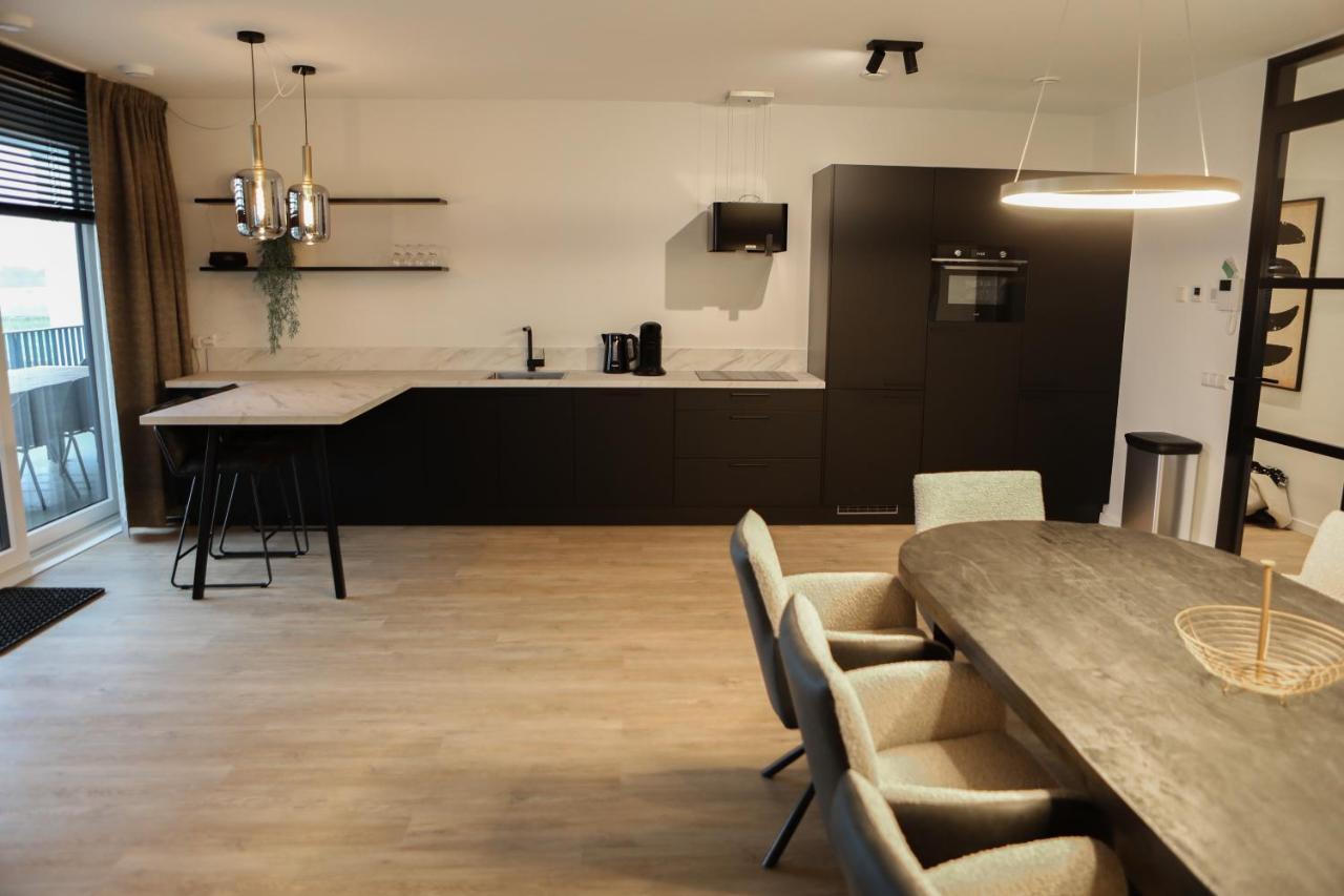 Luxe Loft Appartement In Residence Marina Камперланд Екстериор снимка