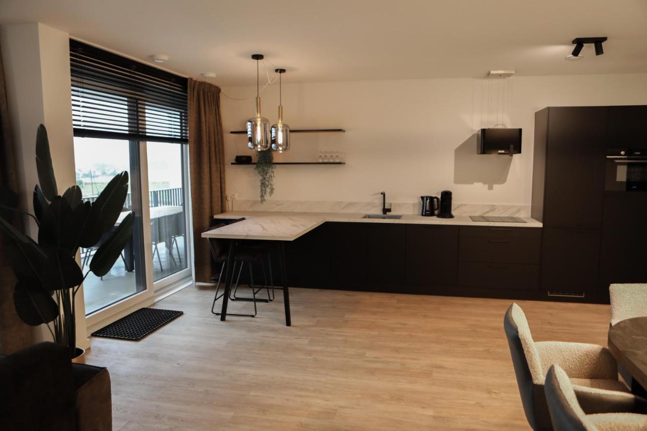 Luxe Loft Appartement In Residence Marina Камперланд Екстериор снимка
